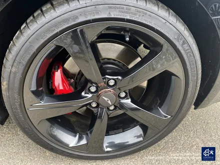 검빨 조합을 찾아서... 제네시스 G70 19인치 블랙유광 휠도색 / 용인 처인구