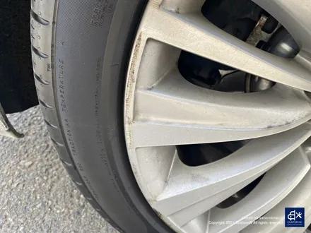 BMW 5GT 휠수리 후 블랙유광 휠도색 + 카본 세라믹 골드 캘리퍼 도색 / 용인 처인구