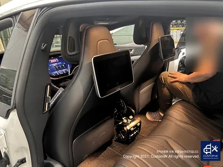 벤츠 EQS 450 액티브앰비언트 라이트 순정 옵션설치, 헤드램프 프로젝터 코딩. / 용인 처인구