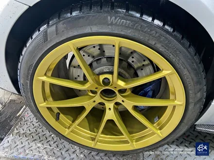 BMW F80 M3 763M 휠도색 불량 재작업 약품 박리 후 페라리 골드 유광 휠도색 / 용인 처인구