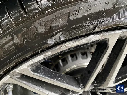 BMW X6M 818M 휠수리 후 블랙유광 휠도색 / 용인 처인구