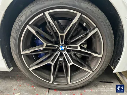 BMW 신형 G87 M2 930M 블랙유광 휠도색 + 레드 캘리퍼 도색 / 용인 처인구