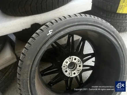 자주 입고되는 포켓 머신_! 2세대 신형  BMW G87 M2 930M 블랙 유광 휠도색 / 하이그로시 블랙 / 용인 처인구