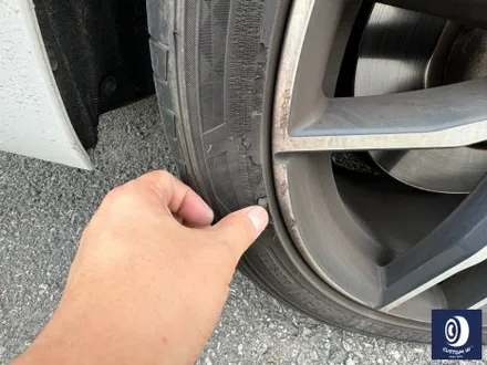 BMW G20 330i 791M 휠 상처 수리 후, 블랙 유광 휠도색 (feat. 공기압 센서 / TPMS 밸브 부식 나사선 손상 / 신품 에어 밸브 교체) / 용인 처인구