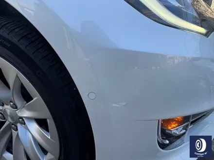 테슬라 모델 S 19인치 휠 상처 수리 후, 하이그로시 블랙 (검정 유광) 휠 도색 + 레드 캘리퍼 도색 / 용인 처인구