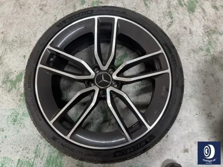 벤츠 CLS450 (휠은 CLS53AMG )블랙 + 실버 투톤 유광 휠도색 / 용인 처인구