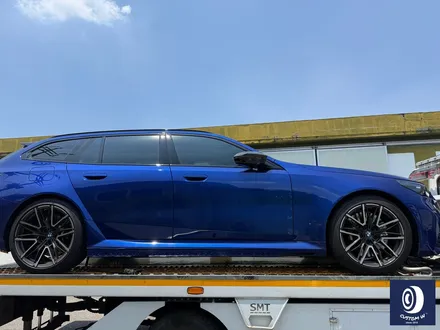 유니크한 차량_!! / BMW G99 M5 투어링 제트 블랙 / 하이그로시 블랙 (검정 유광) 휠 도색 / 용인 처인구