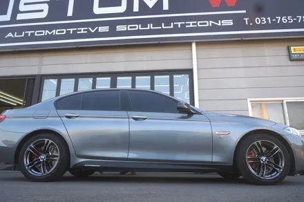 BMW F10 520D 고스트 크롬 휠도색, 레드 캘리퍼 도색. / 용인 처인구