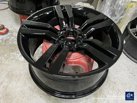 벤츠 GLK220 휠수리 후 블랙유광 휠도색 + 부식 제거 후 레드 캘리퍼 도색 / 용인 처인구