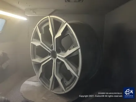 BMW G24 420i 860M 19인치 유광 블랙 휠 도색 + 휠 커버 20개도 함께 도색. (feat. 휠 커버가 왜 이리 많은 건가..;;) / 용인 처인구