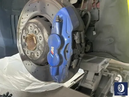 휠 수리 도색 불량 / BMW M4 763M 타 업체 잘못된 휠도색 약품 박리 / 페인트 제거 후, 사틴 블랙 휠 도색 재작업 + 카본 세라믹 골드 캘리퍼 도색 / 용인 처인구