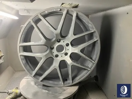 번호판도 장착되지 않은 신차 출고 작업_! / 벤츠 G63AMG 22인치 하이그로시 블랙 (검정 유광) 휠도색 (feat. 센터 휠 캡 주변 부품 모두 포함) / 용인 처인구