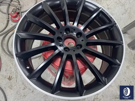 벤츠 CLS450 20인치 마차 휠 타 업체 잘못된 수리 도색 이력 / 약품 박리 (페인트 제거) 후, 블랙 + 실버 투톤 휠 도색 / 용인 처인구
