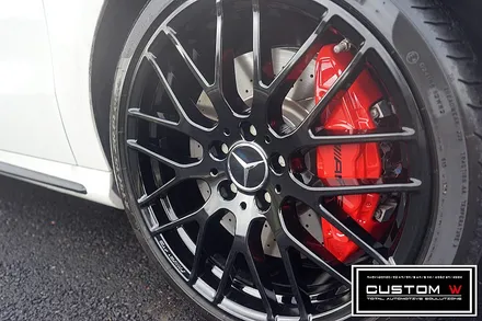 벤츠 A45 AMG 레드 캘리퍼도색, 블랙유광 휠도색. / 용인 처인구