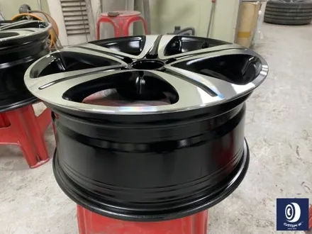 벤츠 W213 E300 18인치 휠 상처 수리 후, 다이아몬드 커팅 가공을 이용한 블랙 폴리시 휠 만들기_! / 용인 처인구