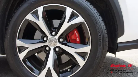 렉서스의 하이브리드 SUV NX300H 다이아몬드컷팅 휠수리로 블랙폴리시 휠 만들고 레드 캘리퍼도색. / 용인 처인구