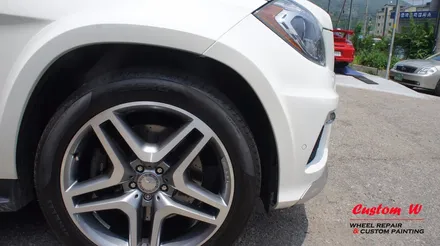 거대한 덩치의 캐나다에서 넘어온 GL 350 BLUETEC 차량의 다이아몬드컷팅 휠수리(건메탈폴리쉬로 변경) / 용인 처인구