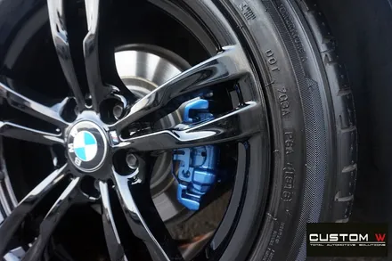 BMW 320D 441M 휠 상처 수리 후 블랙유광 휠도색, M퍼포먼스  블루 캘리퍼 도색. 커스텀W / 용인 처인구