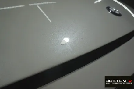 벤츠 E63 AMG 다이아몬드 컷팅 가공을 통해 블랙 투톤 블랙 폴리시 휠 커스터마이징, 레드 캘리퍼 도색 그리고 보닛 도어 판금도색 복원 도색 작업까지.! / 용인 처인구