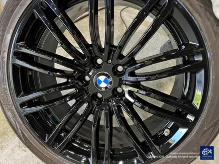 BMW G30 530e 664M 휠수리 후 블랙유광 휠도색 / 용인 처인구