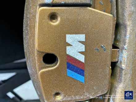 BMW F02 760Li 잘못된 휠도색 약품 박리 제거  및 휠상처 수리 후, 블랙유광 휠도색 + 옐로우 캘리퍼 도색 / 용인 처인구