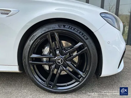 벤츠 E63 AMG 휠 교환 후 블랙유광 휠도색 / 용인 처인구