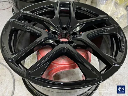 벤츠 GLE53 AMG 잘 못된 휠수리 박리 제거 후, 블랙유광 휠도색 + 레드 캘리퍼 도색 / 용인 처인구