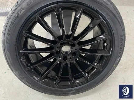 벤츠 GLE450 타 업체 잘못된 수리 도색 이력 / 기존 페인트 제거 (약품 박리) 후, 마차휠 블랙 유광 휠도색 + 레드 캘리퍼 도색 / 용인 처인구