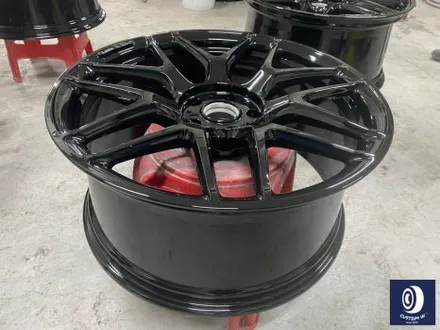 번호판도 장착되지 않은 신차 출고 작업_! / 벤츠 G63AMG 22인치 하이그로시 블랙 (검정 유광) 휠도색 (feat. 센터 휠 캡 주변 부품 모두 포함) / 용인 처인구