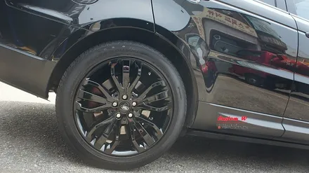 완벽한 블랙 바디를 위한 대형 SUV 강자 레인지로버스포츠 블랙유광 휠도색. / 용인 처인구