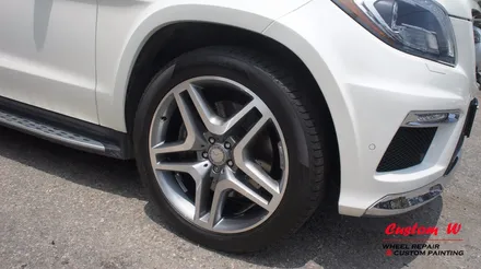 거대한 덩치의 캐나다에서 넘어온 GL 350 BLUETEC 차량의 다이아몬드컷팅 휠수리(건메탈폴리쉬로 변경) / 용인 처인구
