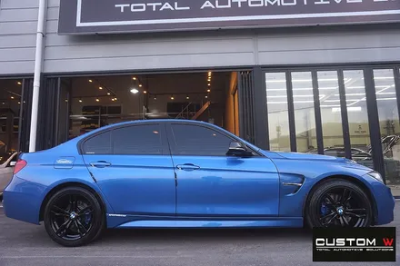 BMW 320D 441M 휠 상처 수리 후 블랙유광 휠도색, M퍼포먼스  블루 캘리퍼 도색. 커스텀W / 용인 처인구