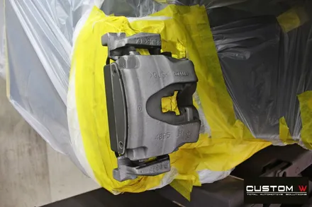 벤츠 GLE350d 쿠페 휠 상처 수리 후 블랙유광 휠도색 + 카본 세라믹 골드 캘리퍼 도색 / 용인 처인구