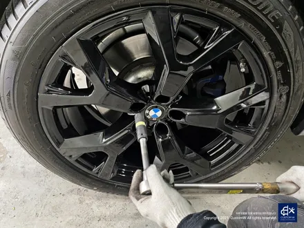 BMW X7 휠수리 후 블랙유광 휠도색 / 용인 처인구