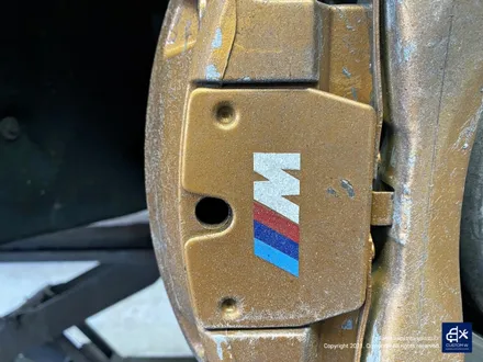 BMW F02 760Li 잘못된 휠도색 약품 박리 제거  및 휠상처 수리 후, 블랙유광 휠도색 + 옐로우 캘리퍼 도색 / 용인 처인구