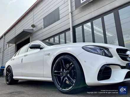 벤츠 E63 AMG 휠 교환 후 블랙유광 휠도색 / 용인 처인구
