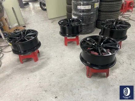 아우디 A7 55TFSI e 20인치 다이아몬드 커팅 가공을 이용한 블랙 폴리시 휠 커스텀 +  부식 방지 블랙 컬러로 캘리퍼 도색 작업까지_! / 용인 처인구