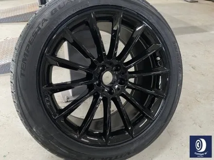 벤츠 GLE450 타 업체 잘못된 수리 도색 이력 / 기존 페인트 제거 (약품 박리) 후, 마차휠 블랙 유광 휠도색 + 레드 캘리퍼 도색 / 용인 처인구