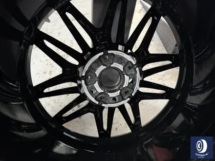자주 입고 되는 BMW G87 M2 블랙 유광 휠도색 + 레드 캘리퍼 도색 / 용인 처인구