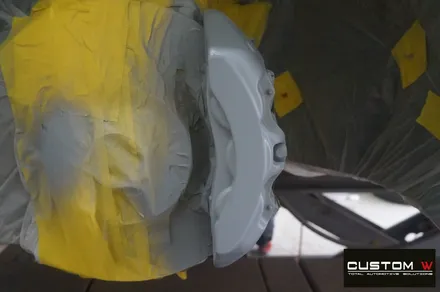 매일 같이 입고 되는  벤츠 GT43 AMG 4 도어 골드 캘리퍼 도색, 하이그로시 블랙 검정 유광 휠도색. / 용인 처인구