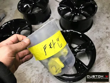 재규어 F-타입(F-TYPE) 3.0 S 20인치 보기드문 휠 잘못된 수리 도색 이력 약품 박리 후 블랙유광 휠도색 / 용인 처인구