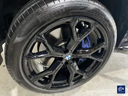 BMW G06 X6 40i 21인치 741M 블랙유광 휠도색 / 용인 처인구
