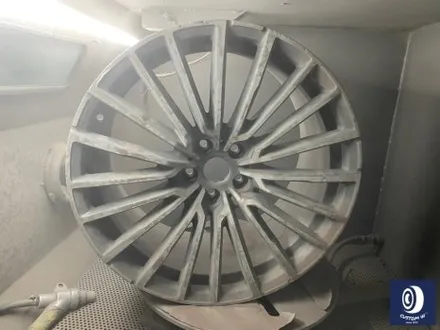 BMW G11 730d 20인치 휠 상처 수리 후, 다이아몬드 커팅 복원 + 브레이크 캘리퍼 부식 / 녹  제거 후, 건메탈 그레이 컬러 도색 / 용인 처인구