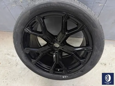 5년 만에 입고된 차량 BMW G05 X5 40i 741M 21인치 휠 상처 수리 후, 블랙 휠 복원 도색 / 용인 처인구