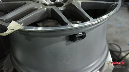 ML의 후속 벤츠 GLE 63AMG 다이아몬드컷팅 휠수리, 63S AMG 캘리퍼처럼 레드로 캘리퍼도색. / 용인 처인구