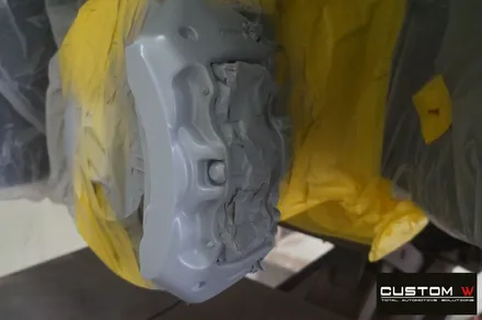 매일 같이 입고 되는  벤츠 GT43 AMG 4 도어 골드 캘리퍼 도색, 하이그로시 블랙 검정 유광 휠도색. / 용인 처인구