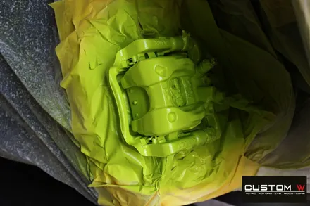 벤츠 20년 신형 CLA250 블랙유광 휠도색 + 애시드 그린(ACID GREEN) 형광 캘리퍼 도색 / 용인 처인구