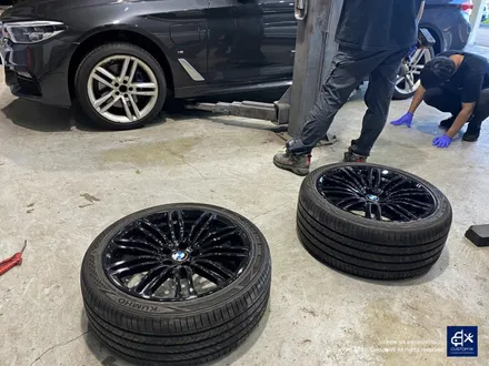 BMW G30 530e 664M 휠수리 후 블랙유광 휠도색 / 용인 처인구