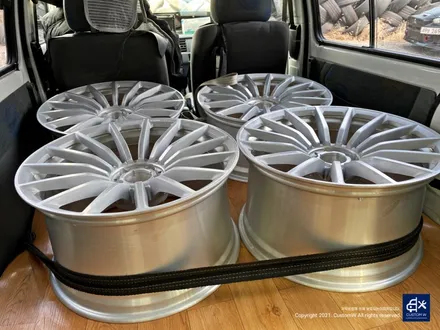 벤츠 GT43 AMG 잘못된 기존 도색 이력 박리후 블랙 실버 투톤 유광 휠도색 + 레드 캘리퍼 도색 / 용인 처인구
