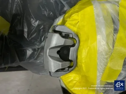 BMW G30 520D 휠 상처 수리 후, 유광 블랙 휠도색 그리고 레드 캘리퍼 도색 작업까지_! / 용인 처인구
